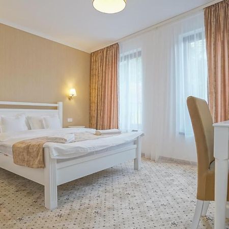 Monarch House Otel Braşov Dış mekan fotoğraf