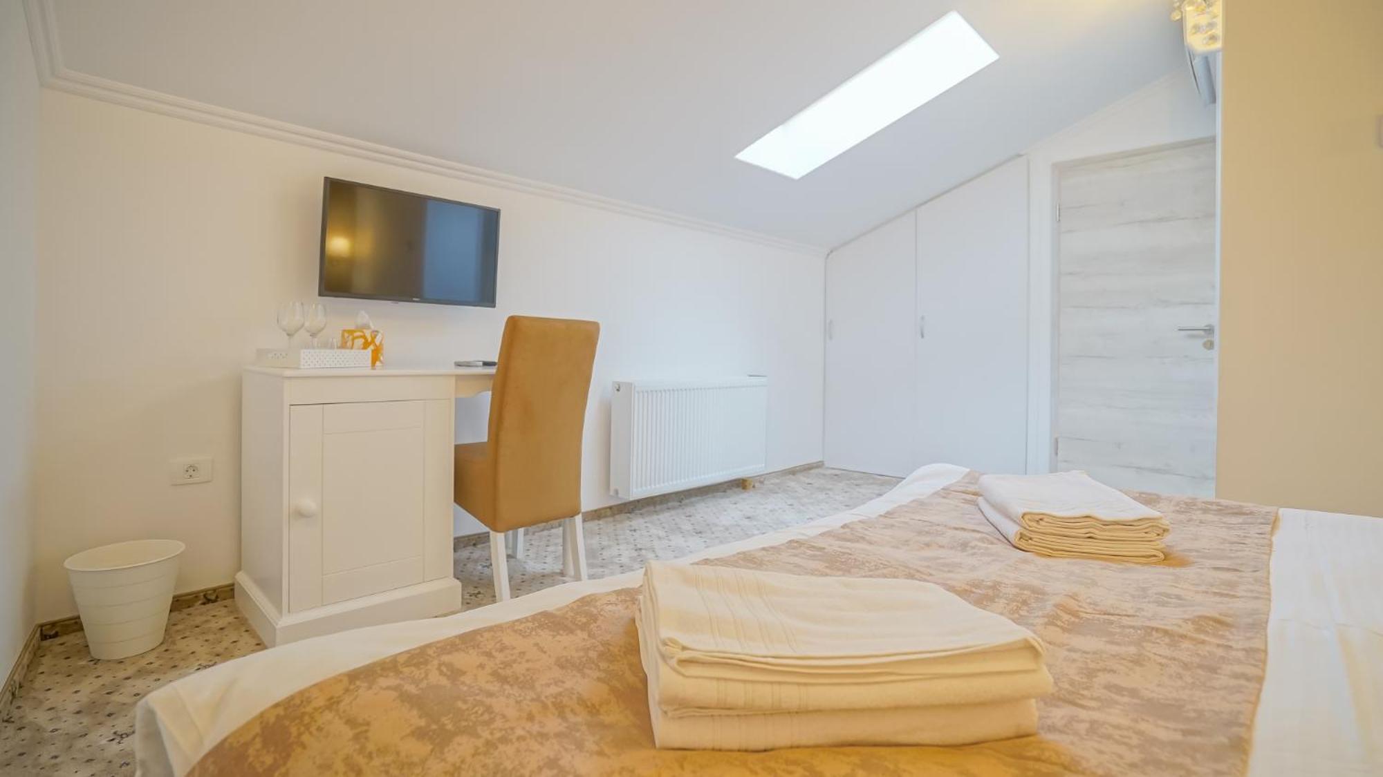 Monarch House Otel Braşov Dış mekan fotoğraf