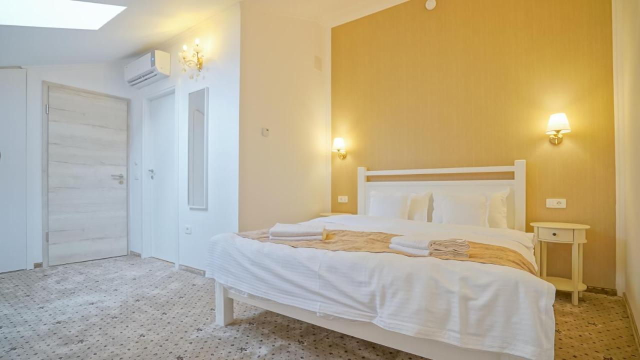 Monarch House Otel Braşov Dış mekan fotoğraf